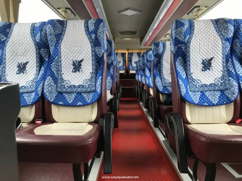 35-Seater Bus Private Guide Tour