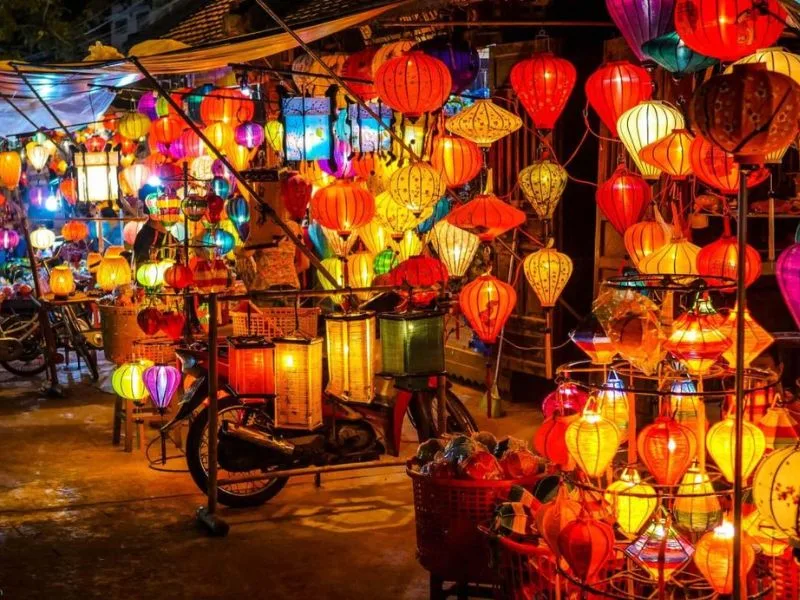 Hoian Night Market Street Food Tours