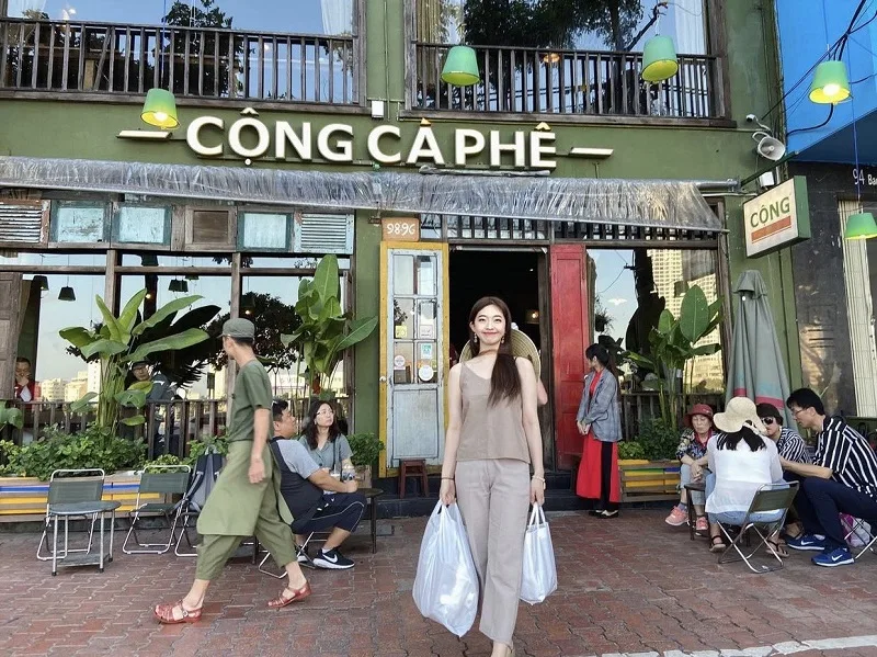 Cộng Cà Phê – Branch 1