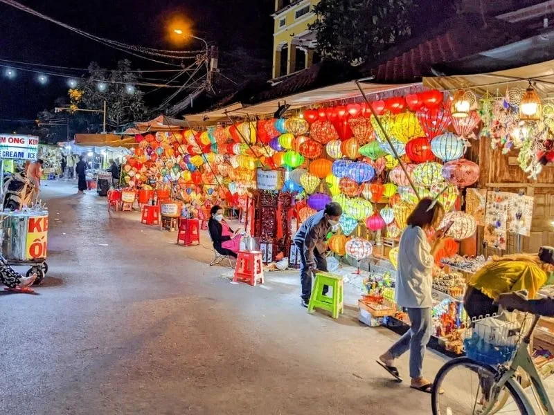 Hoian Night Market Street Food Tours
